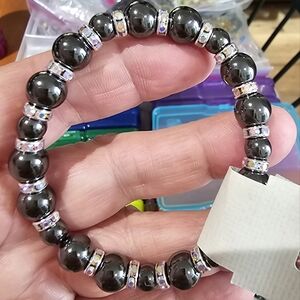 Hematite and crystal stretchy bracelet